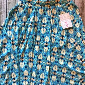 Bnwt small lularoe madison.